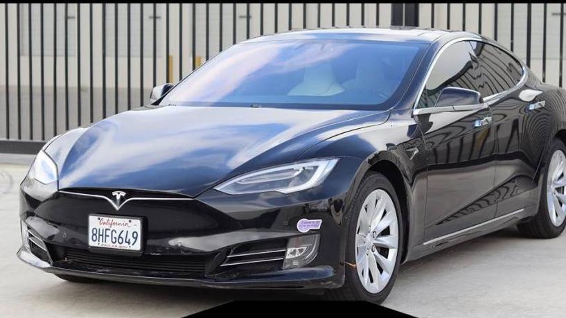 TESLA MODEL S 2018 5YJSA1E2XJF276713 image